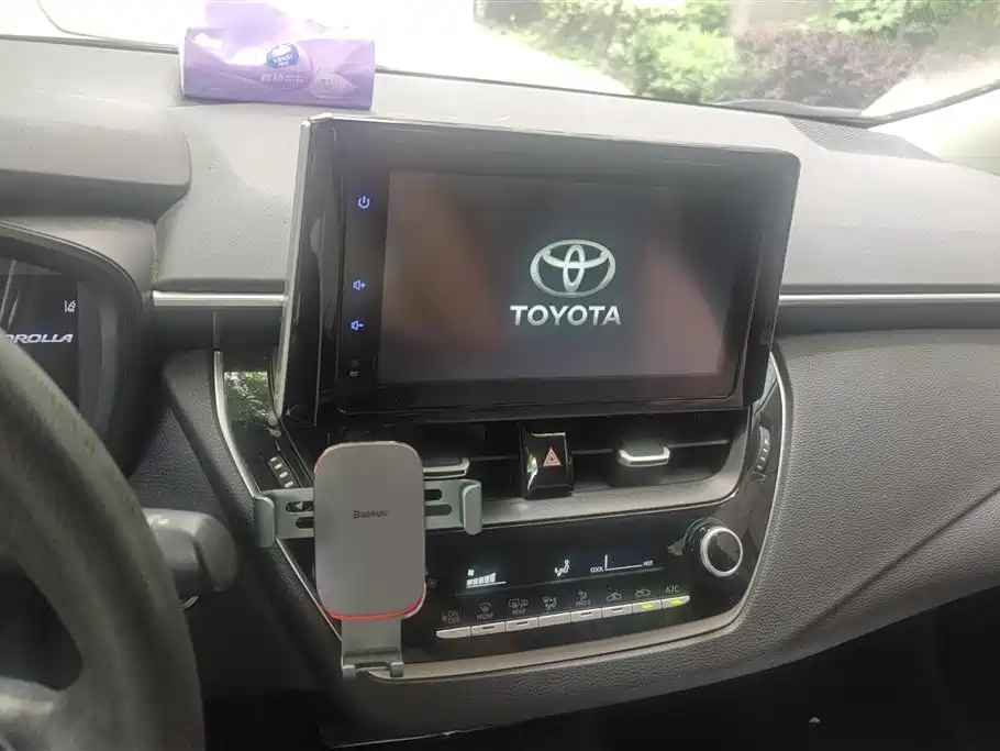 Toyota Corolla 2021 1.2T S-CVT Elite PLUS Edition фото 13
