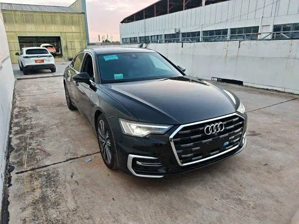 Фото 3 - Audi A6L