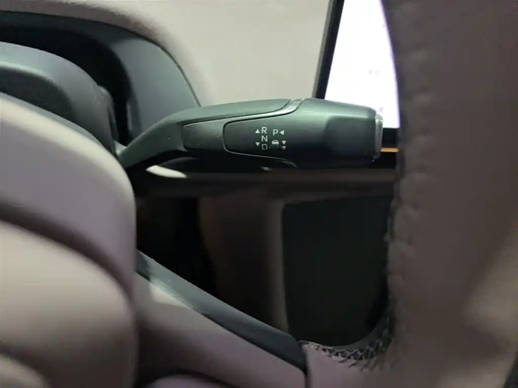 Hongqi Tiangong 05 2025 750 Edition фото 13