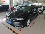 Фото 1 - Toyota Camry