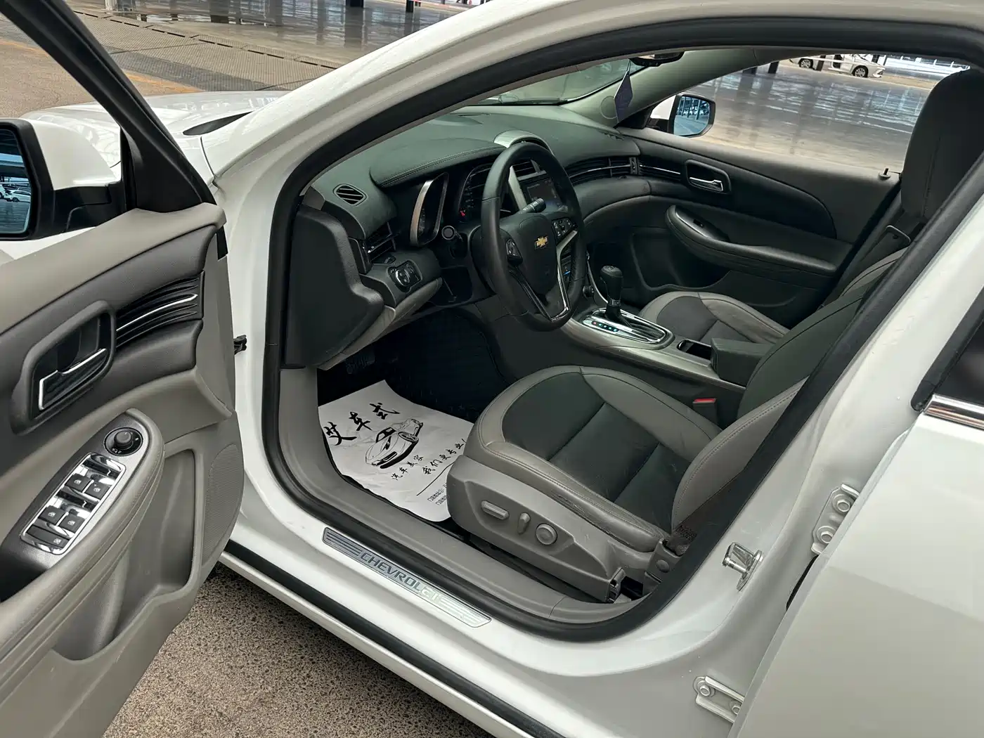 Chevrolet Malibu 2014 2.0L Automatic Luxury фото 14