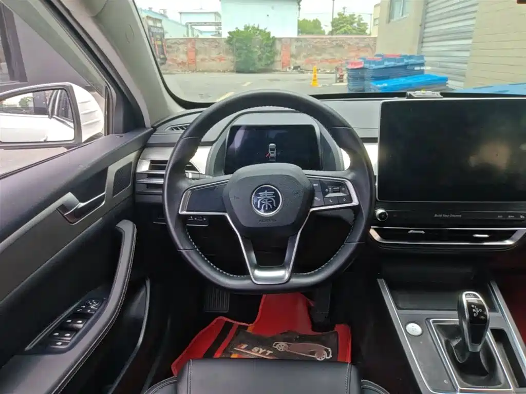 BYD Qin Pro 2018 1.5TI Automatic Smart Connected Fashion Edition фото 3