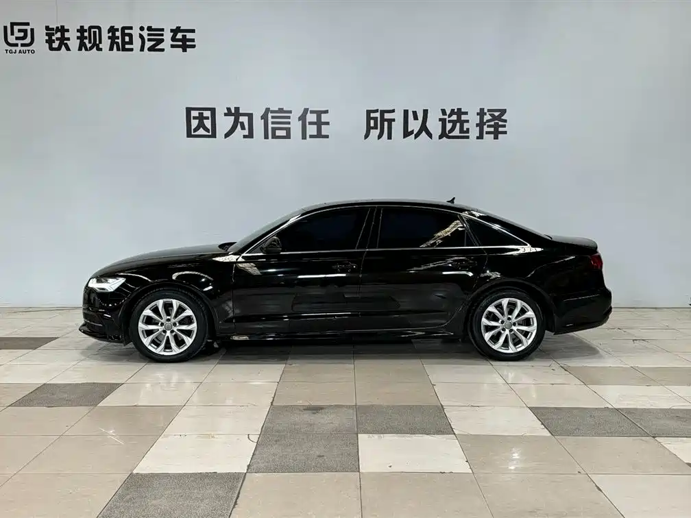 Audi A6L 2018 30th Anniversary 35 TFSI Fashion фото 3