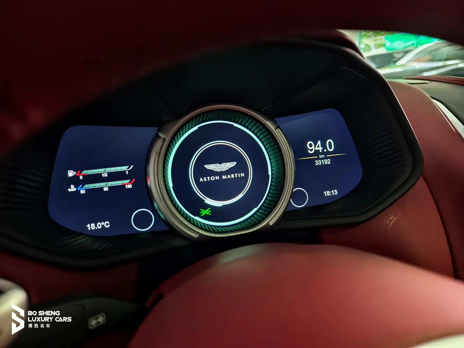 Фото 56 - Aston Martin DB11