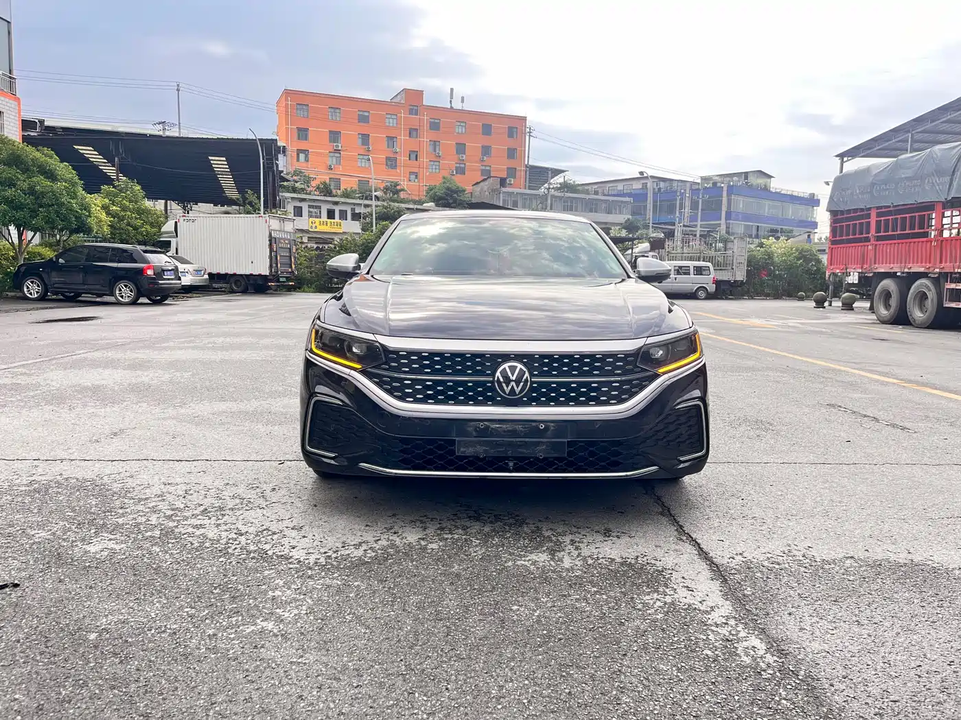 Volkswagen Passat 2022 330TSI Starlight Elite Edition фото 2