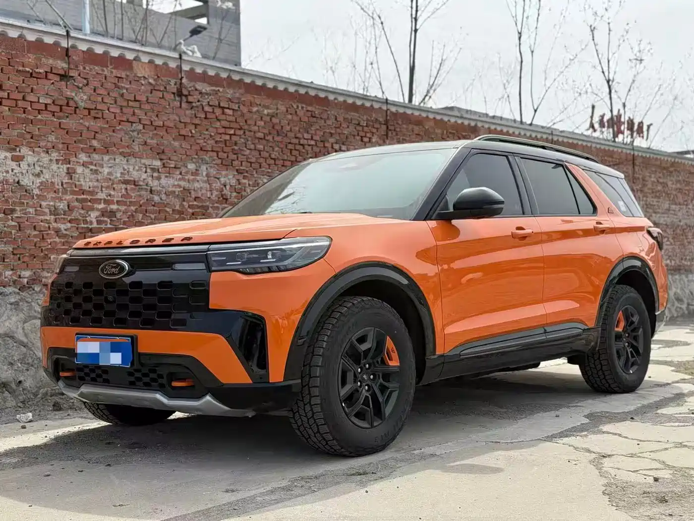 FORD EXPLORER