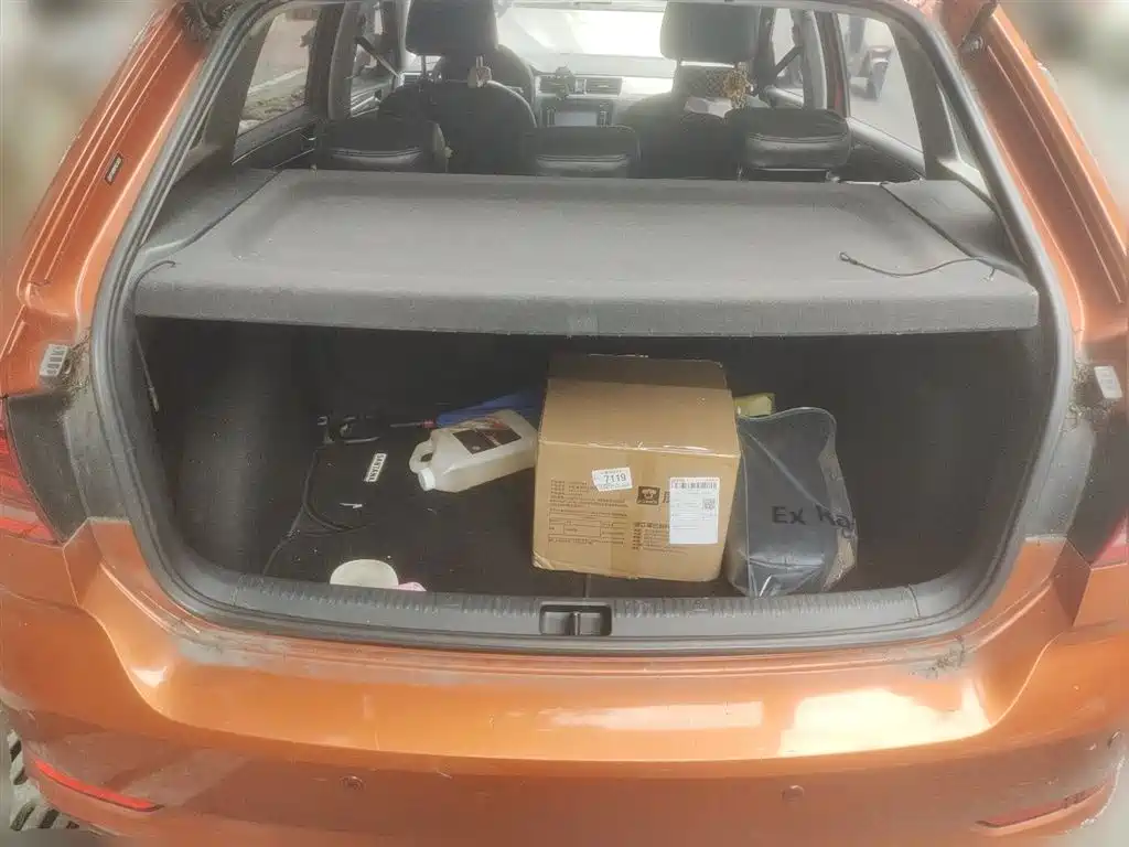 Volkswagen Santana 2015 Gran Santana 1.6L Automatic Trend фото 10