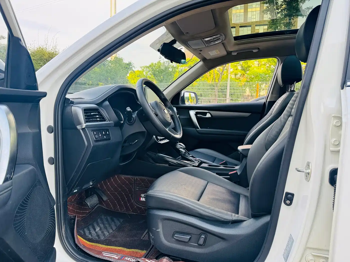 Kia Sportage 2019 2.0L Automatic Smart Luxury Edition фото 4