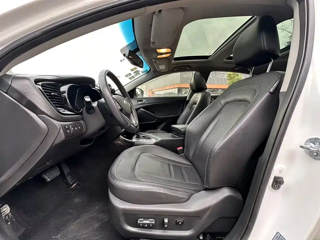 Kia K5 2014 2012 2.0L Automatic DLX-2