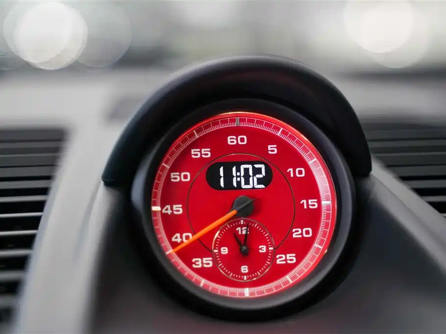 Porsche 911 2018 GT2 RS 3.8T фото 9
