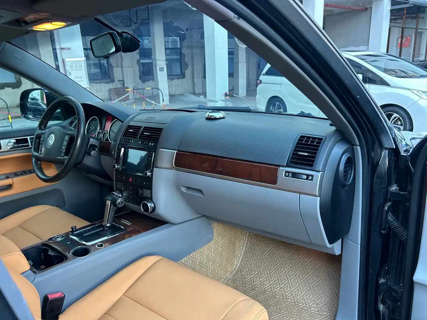 Volkswagen Touareg 2009 3.0T Diesel Standard фото 31