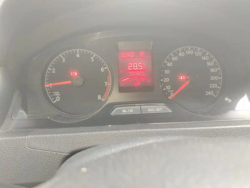 Volkswagen Santana 2015 Gran Santana 1.6L Automatic Trend фото 5