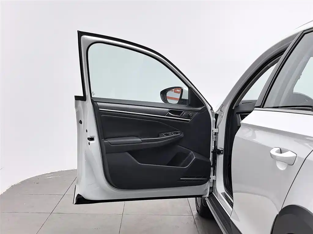 Volkswagen C-TREK 2020 1.5L Automatic Comfort Edition фото 8