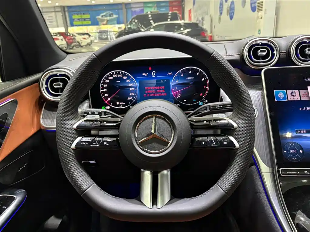 Mercedes-Benz GLC 2025 Model Year GLC 260 L 4MATIC Luxury фото 11