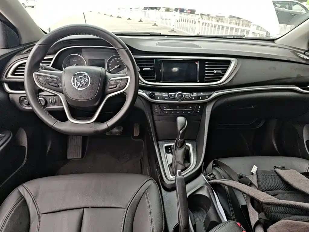 Фото 10 - Buick Excelle