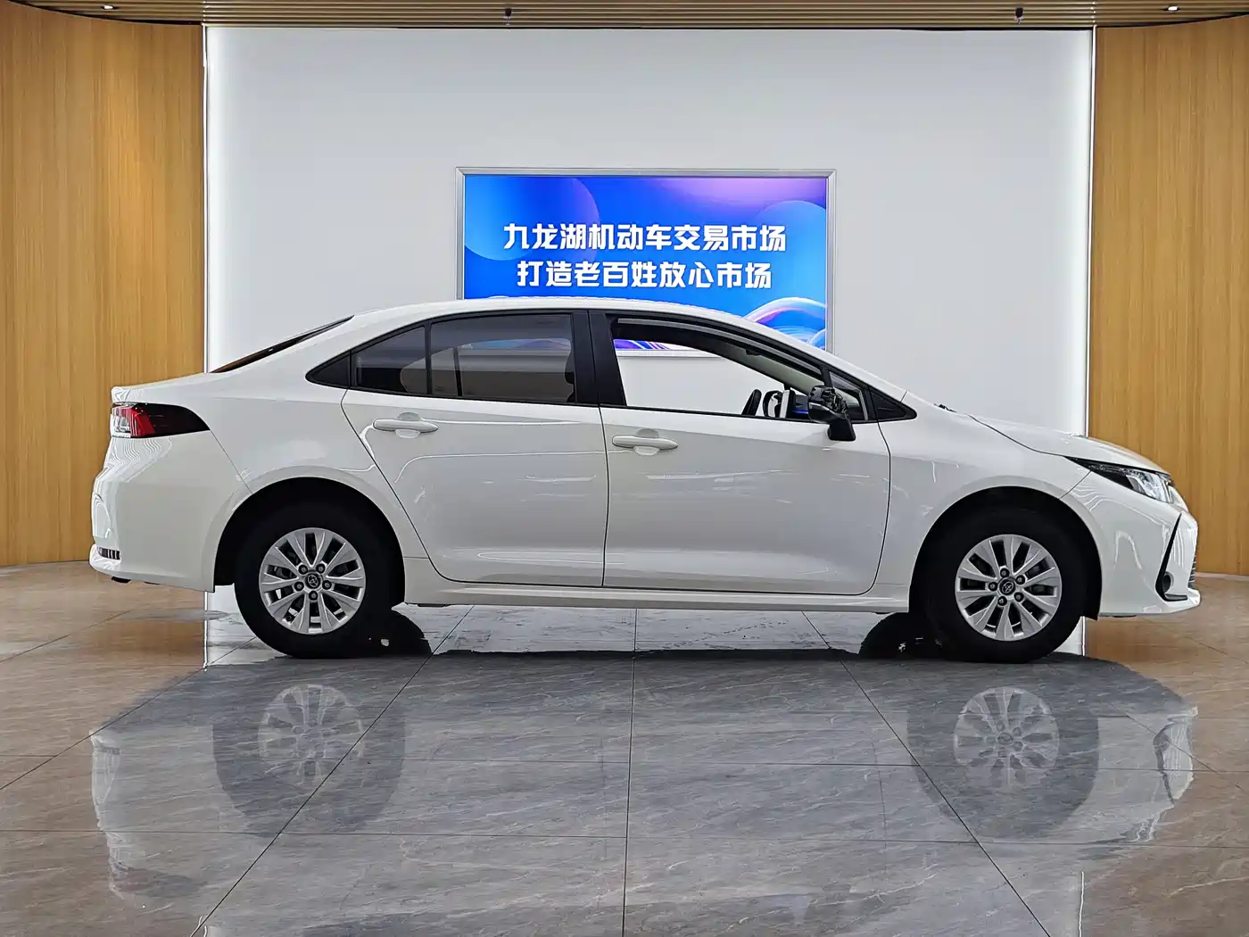 Toyota Corolla 2021 1.2T S-CVT Pioneer PLUS Edition фото 4