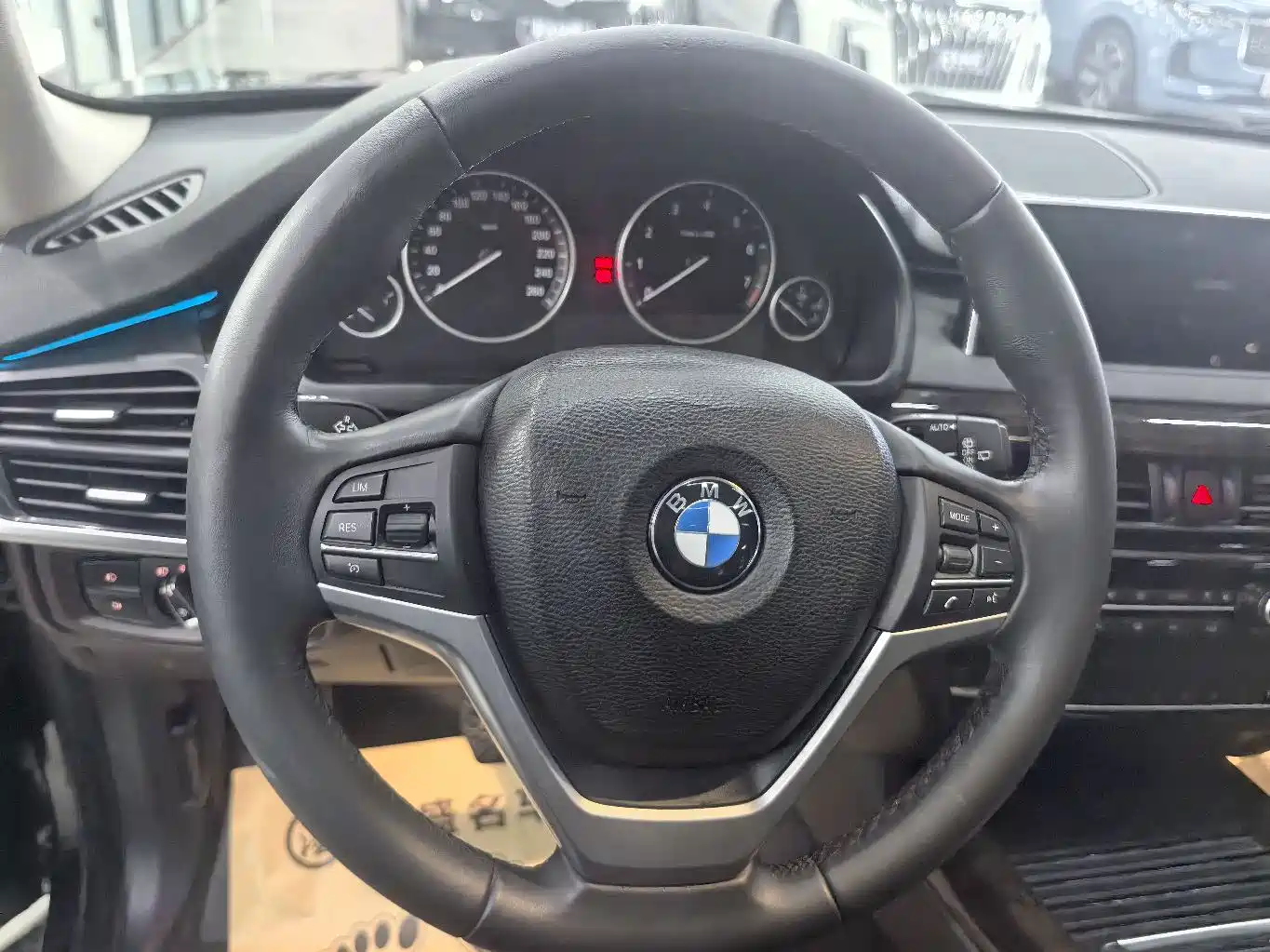BMW X5 (Import) 2017 xDrive28i фото 10