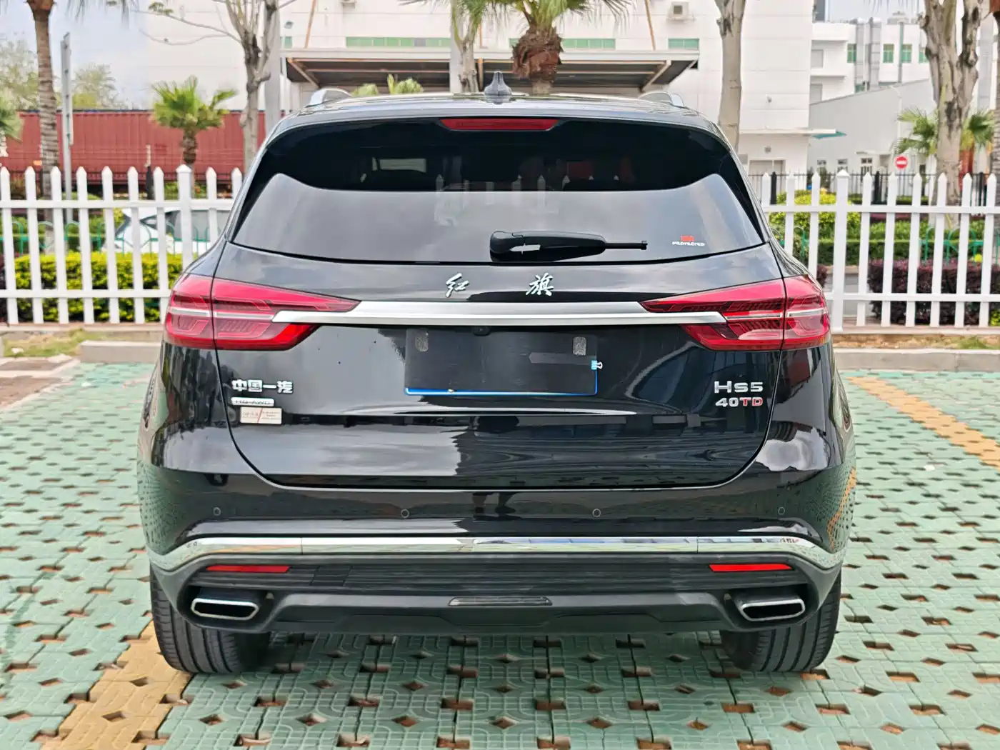 Hongqi HS5 2022 Facelift 2.0T Smart Flag Enjoyment AWD Edition фото 5
