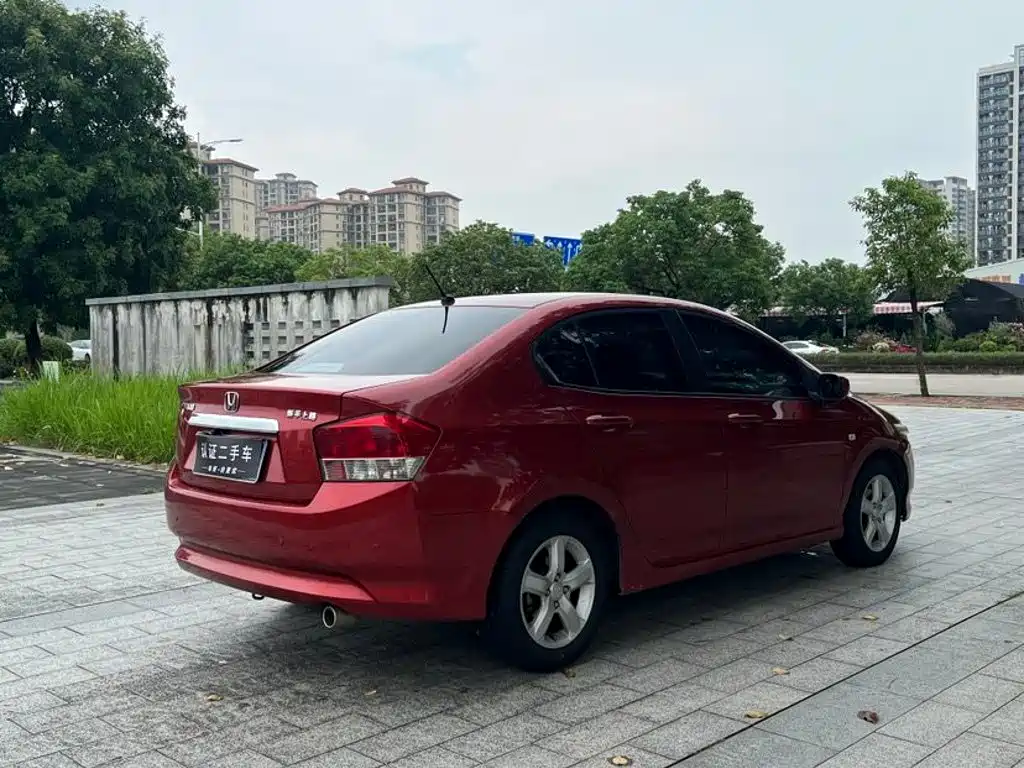 Фото 7 - Honda City Classic