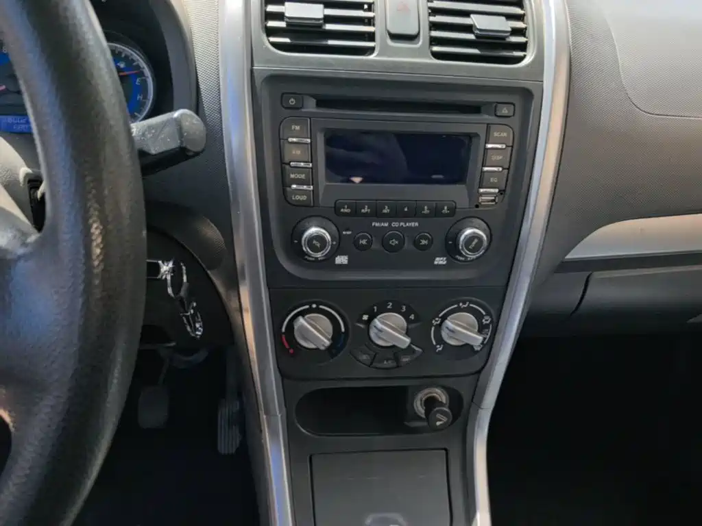 Suzuki Beidouxing X5 2015 2013 Cruiser 1.4L VVT Standard