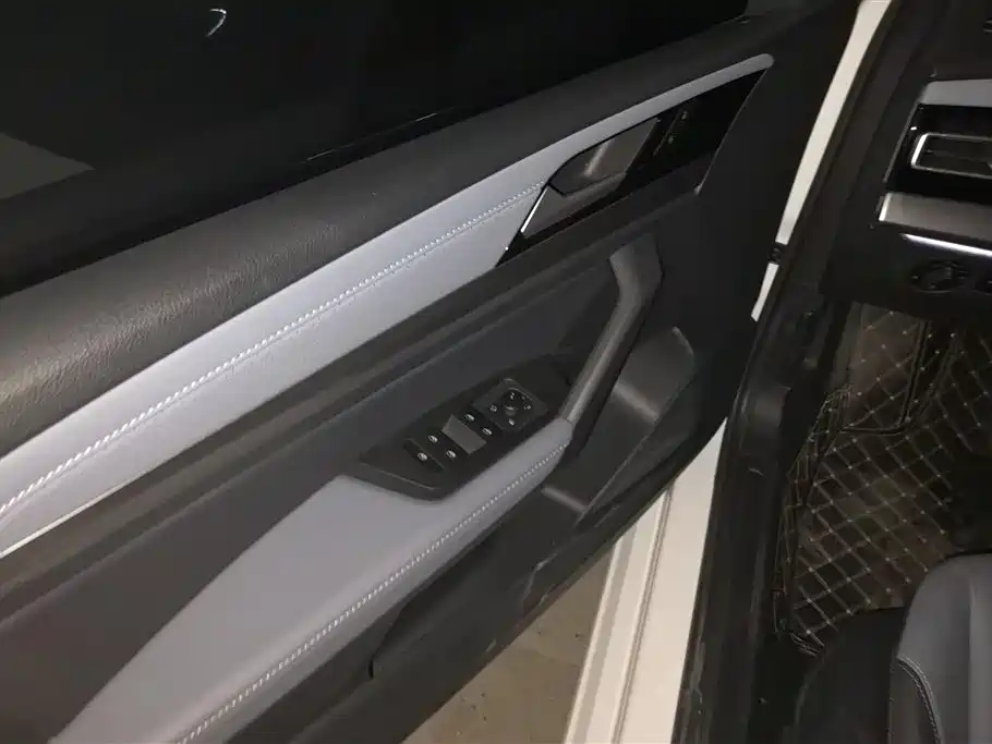 Volkswagen Lavida 2024 Model 1.5L Automatic Starlight 5 Million Edition фото 7