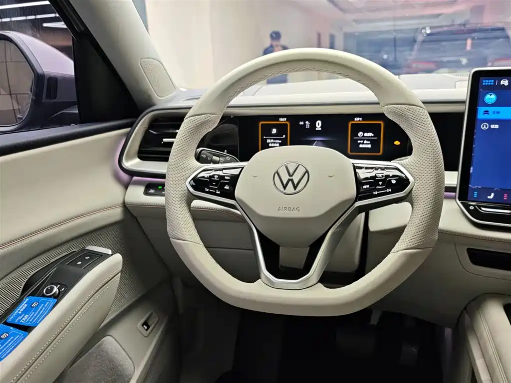 VOLKSWAGEN TOURANG