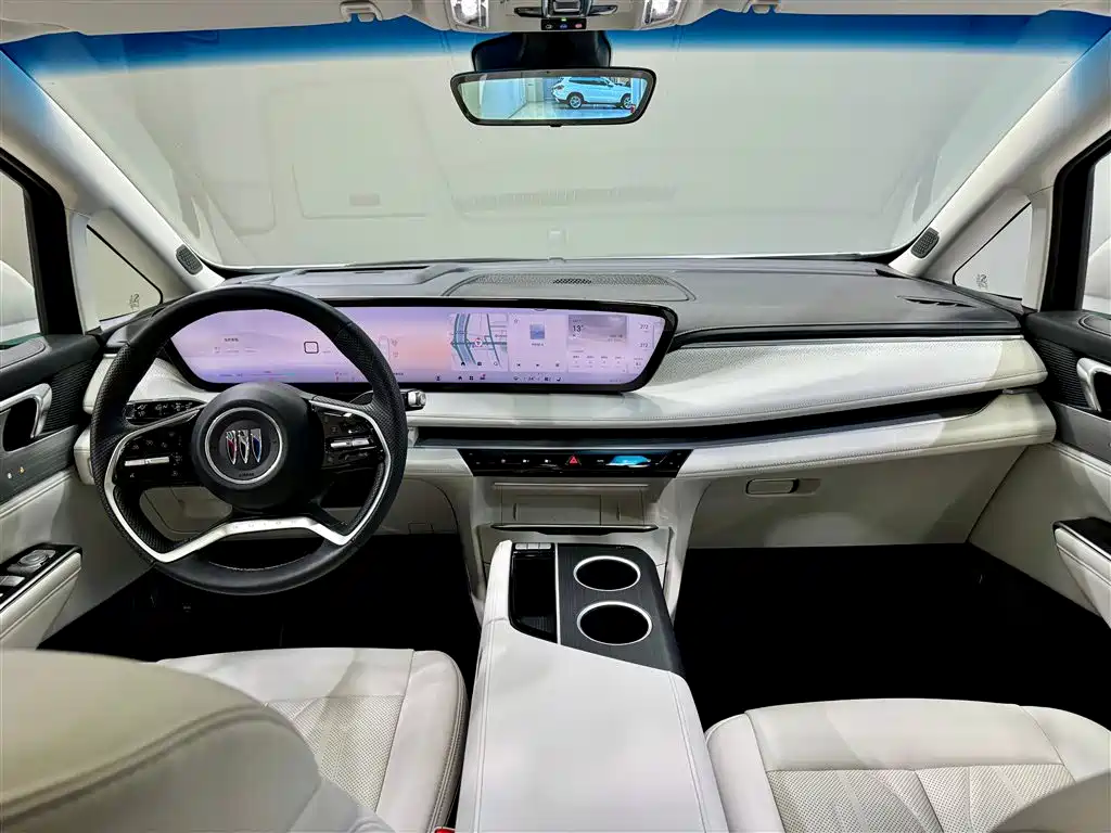 BUICK GL8 NEW ENERGY