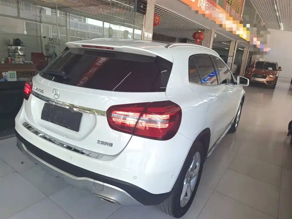 Mercedes-Benz GLA 2019 GLA 200 Dynamic фото 5