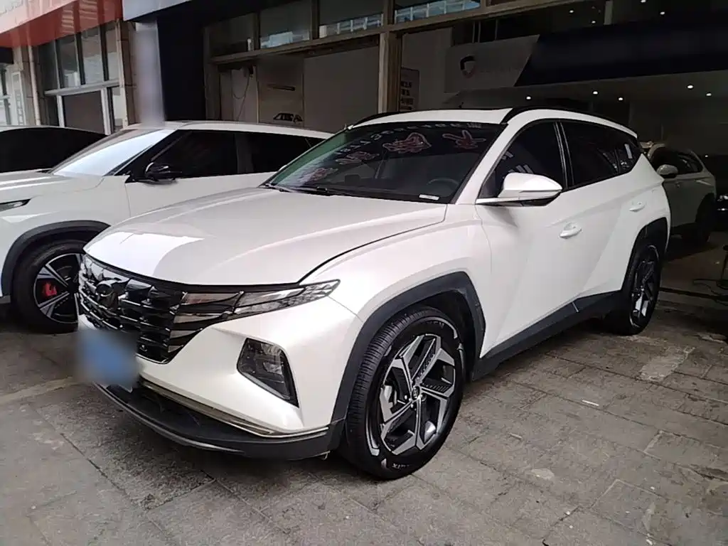 Фото 1 - Hyundai Tucson