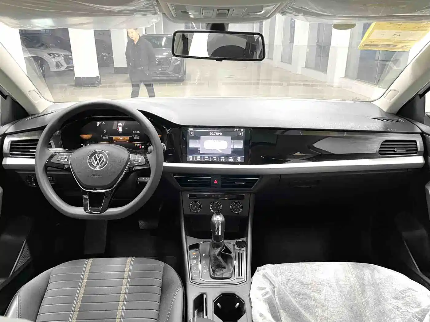 Volkswagen Lavida 2022 280TSI DSG Comfort Edition фото 9