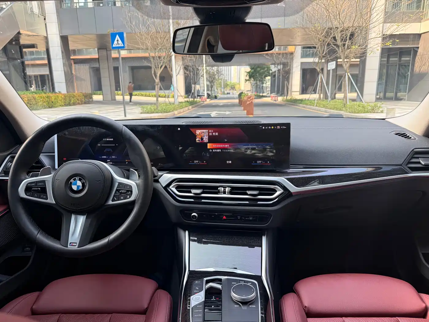 BMW 3 Series 2023 325Li M Sport Package фото 8