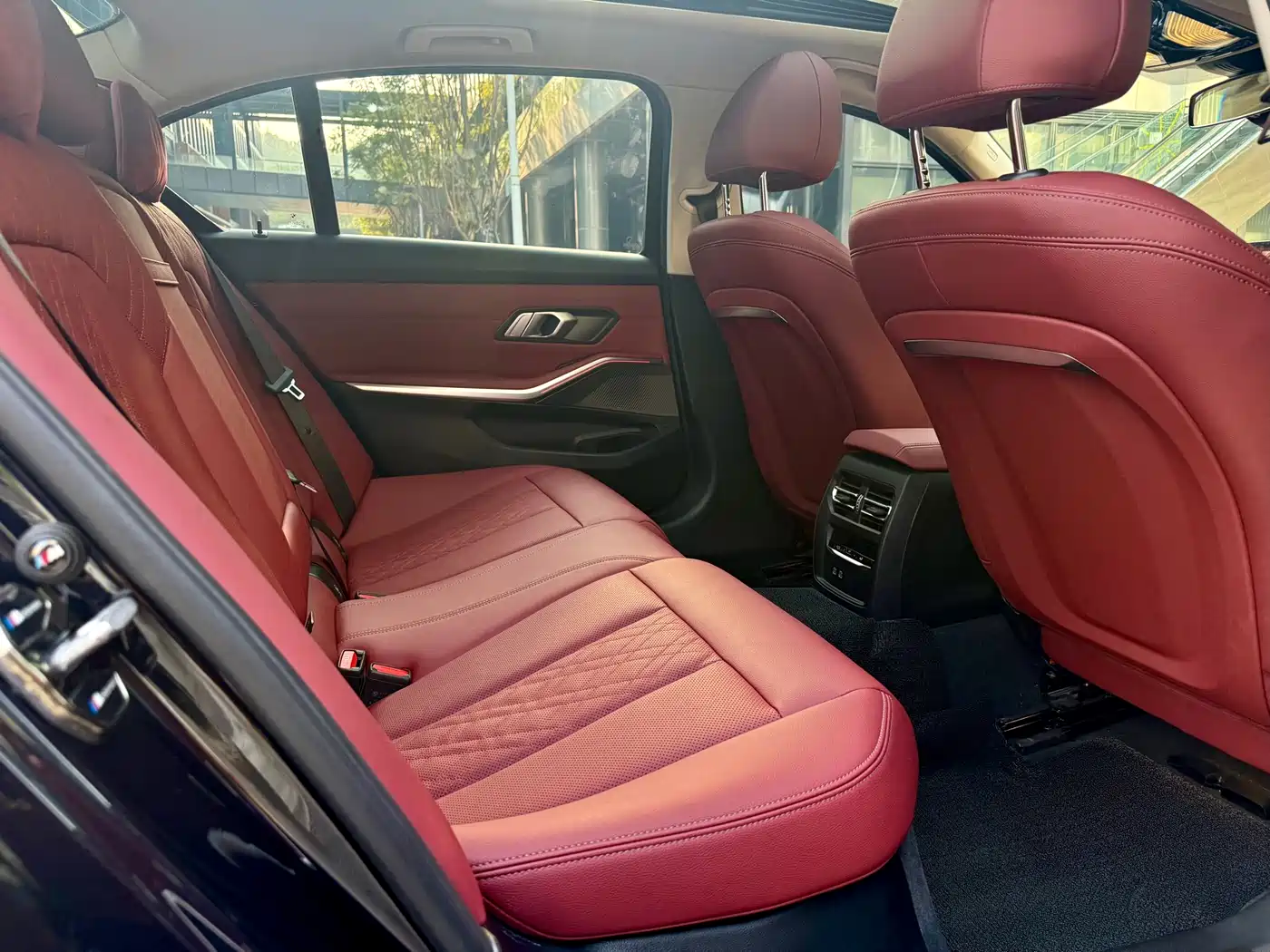 BMW 3 Series 2023 325Li M Sport Package фото 10