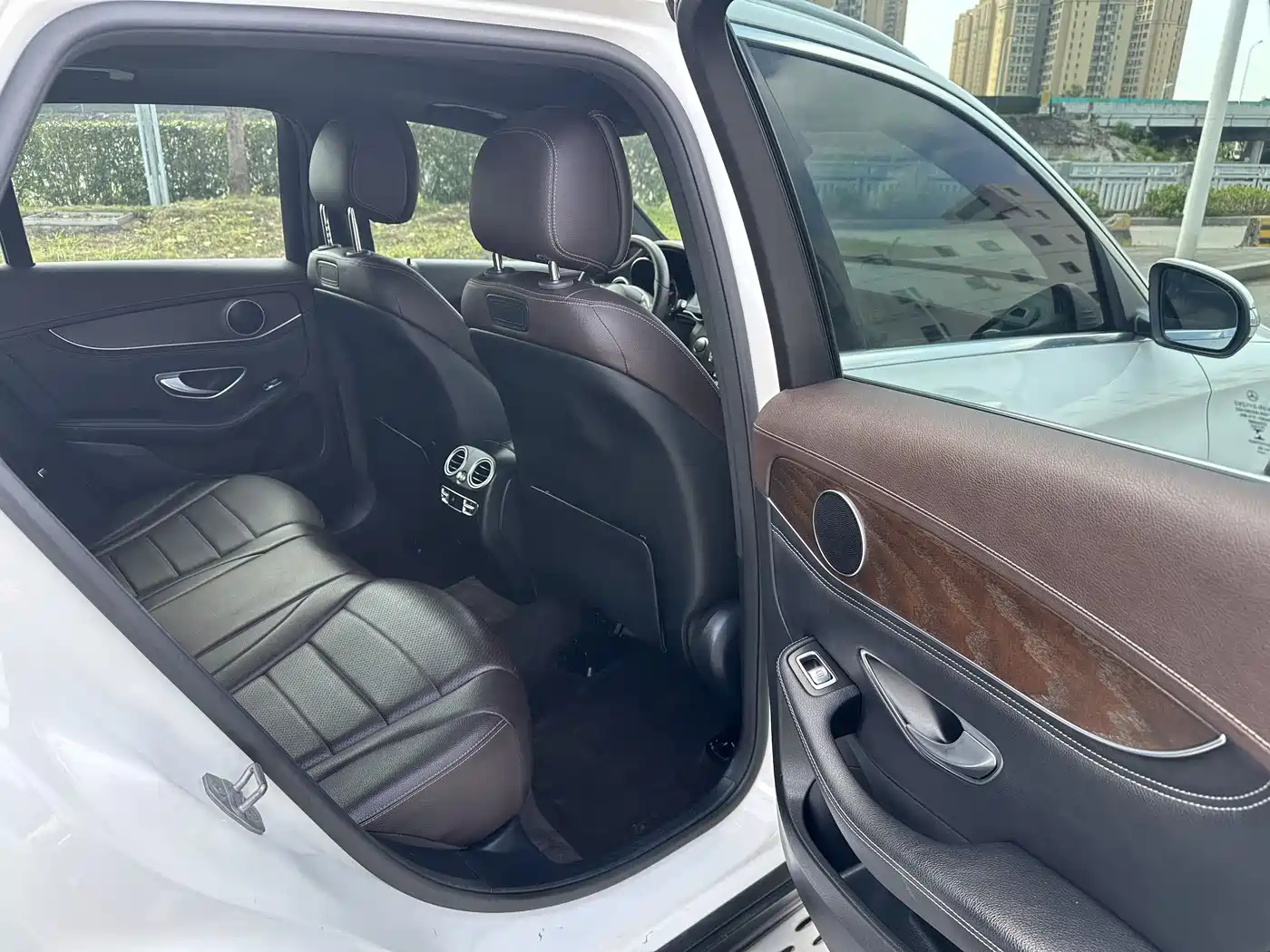 Mercedes-Benz GLC 2018 Facelift GLC 300 4MATIC Dynamic фото 22