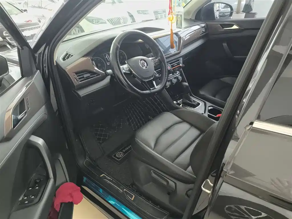 Volkswagen Tharu 2020 280TSI 2WD Luxury Edition China VI фото 16