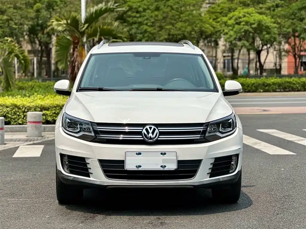 Volkswagen Tiguan 2015 1.8TSI Automatic 2WD Highline фото 3