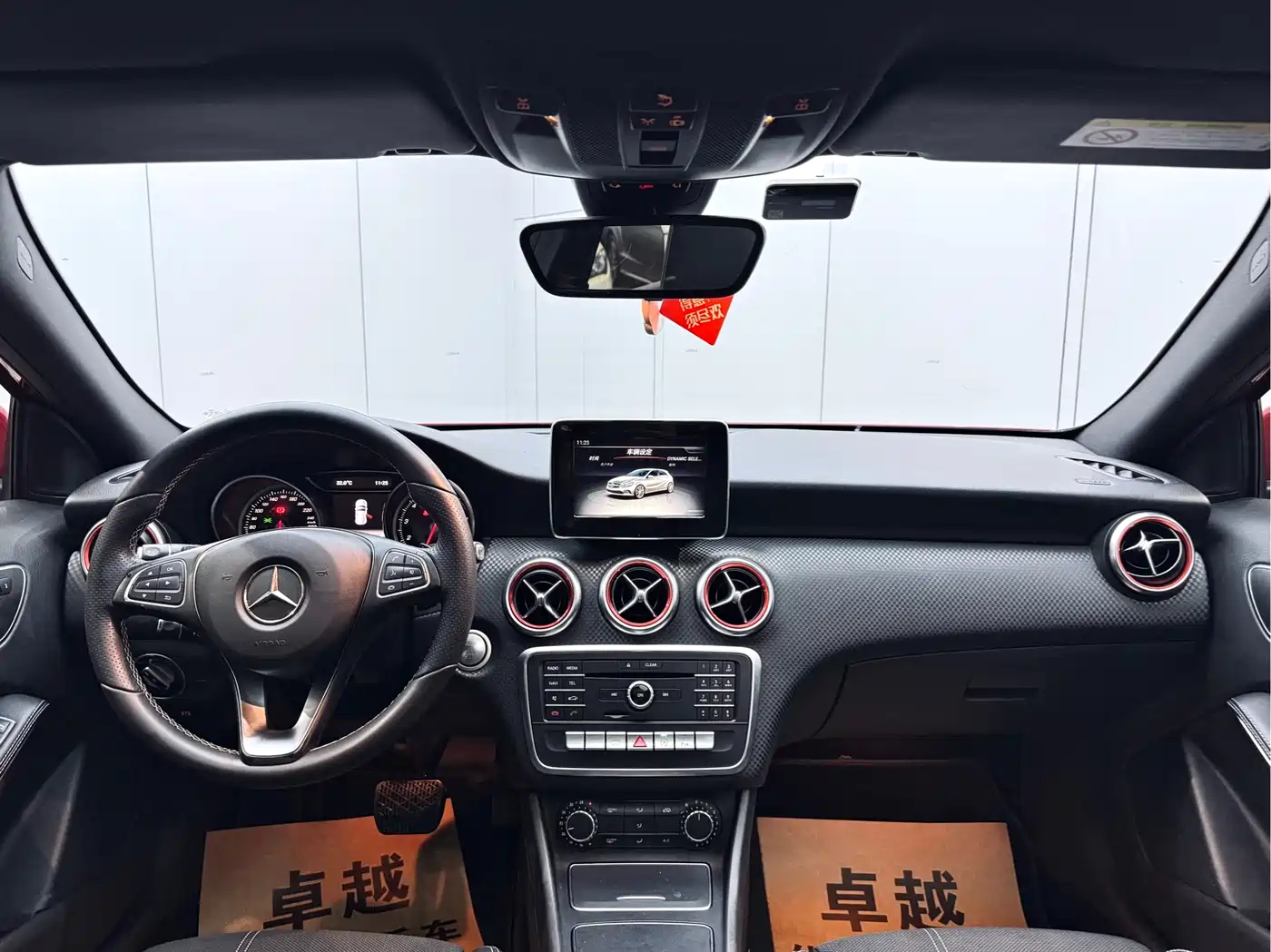 Mercedes-Benz A-Class (Import) 2016 A 200 Fashion фото 5