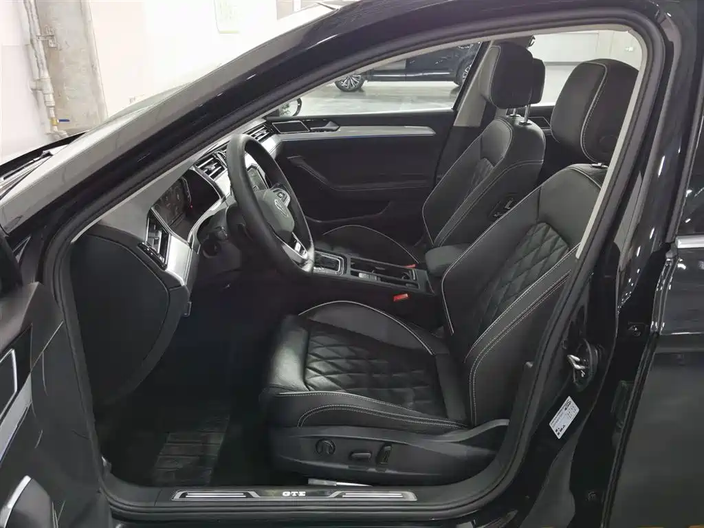 Volkswagen Magotan GTE Plug-in Hybrid 2022 GTE Luxury фото 10