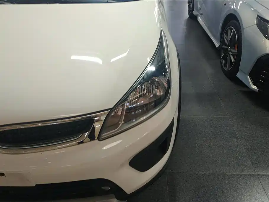 Kia KX CROSS 2017 1.4L AT GLS фото 5