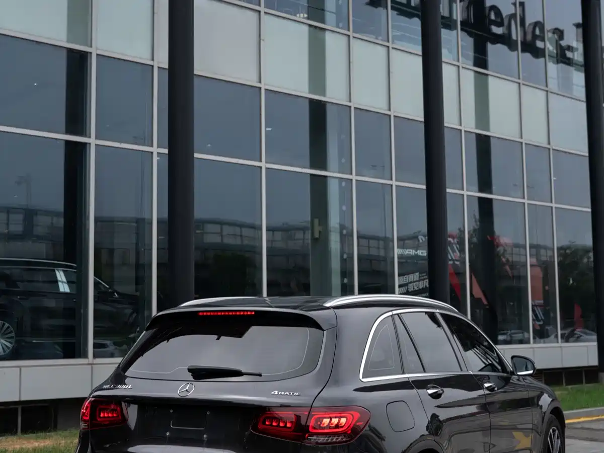 Mercedes-Benz GLC 2021 GLC 300 L 4MATIC Sporty фото 4