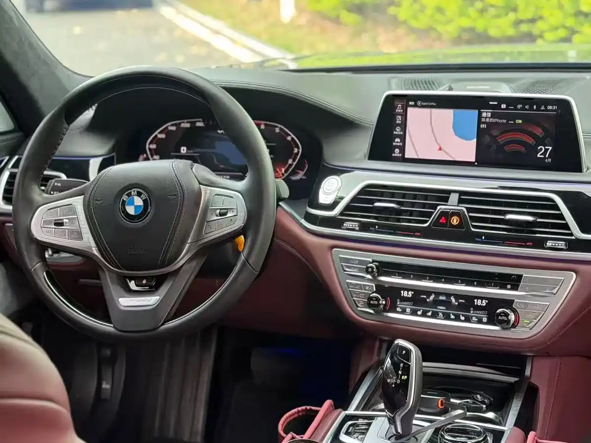 BMW 7 Series 2019 M760Li xDrive V12 Luxury Package фото 7