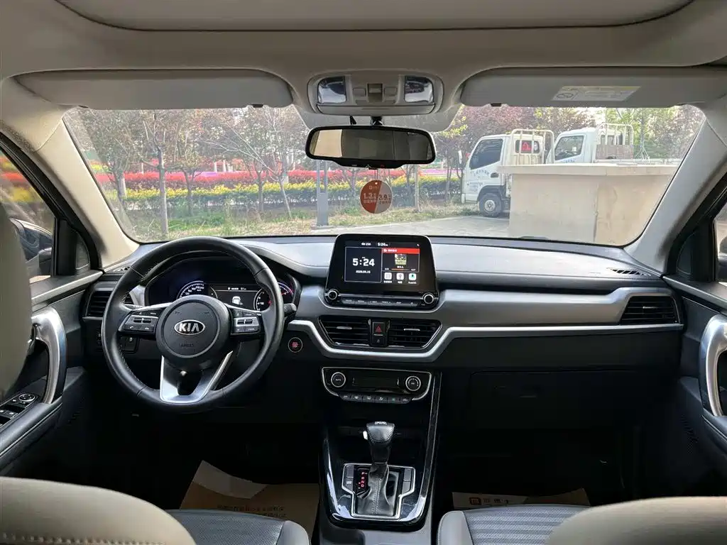 Kia Sportage 2019 2.0L Automatic Smart Luxury Edition фото 8