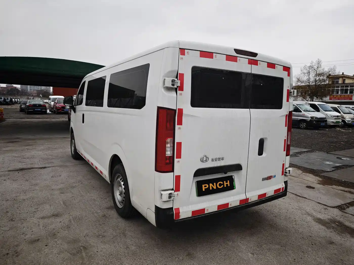 CHANGAN ACROSS THE STARLIGHT EV