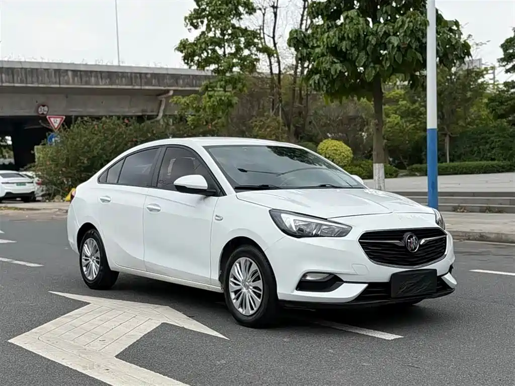 Buick Excelle 2020 15N Manual Elite фото 3