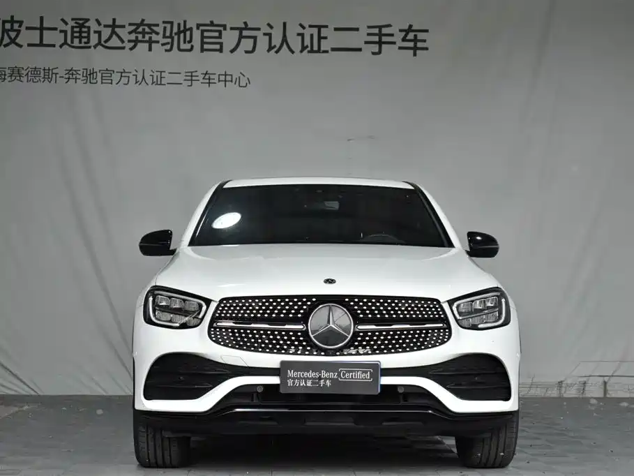 Mercedes-Benz GLC Coupe 2022 GLC 260 4MATIC Coupe SUV фото 2