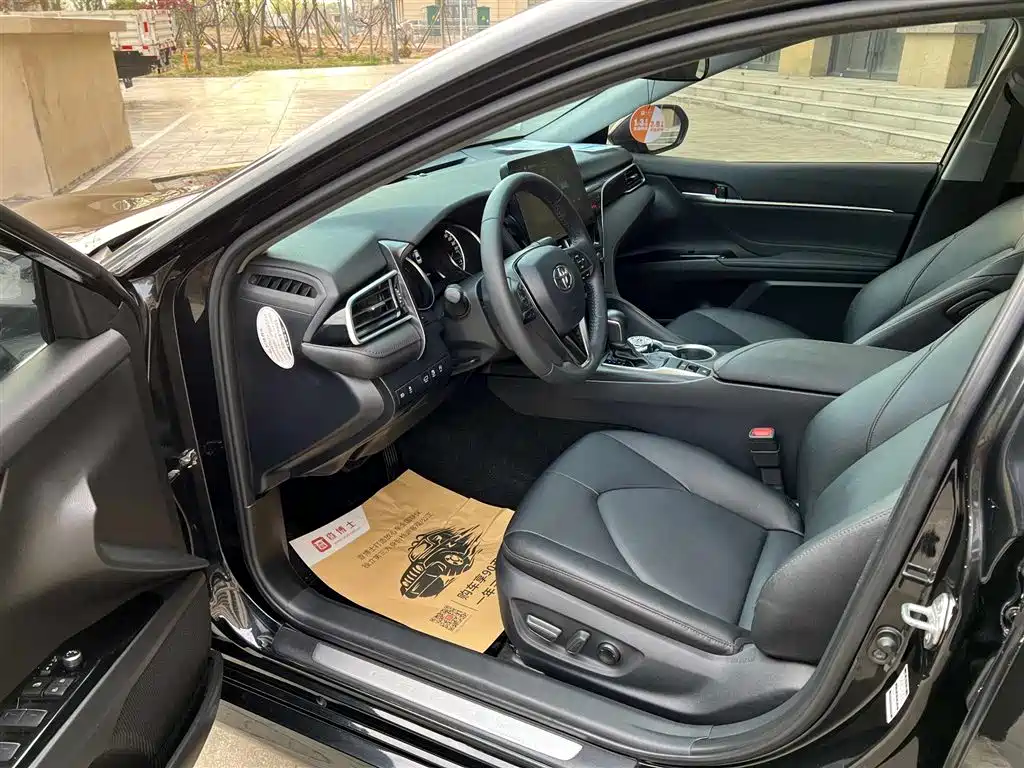Toyota Camry 2021 2.0G Luxury Edition фото 6