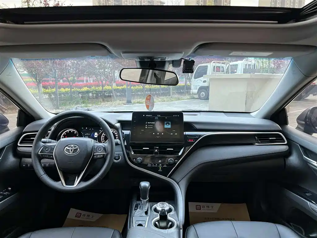 Toyota Camry 2021 2.0G Luxury Edition фото 11