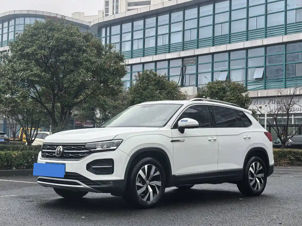 Volkswagen Tayron 2021 330TSI 2WD Luxury Smart Connect Edition фото 2