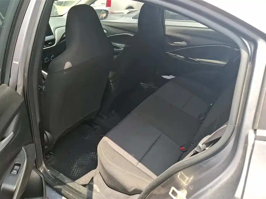 Chevrolet Cavalier 2021 325T Auto Joy Edition фото 11