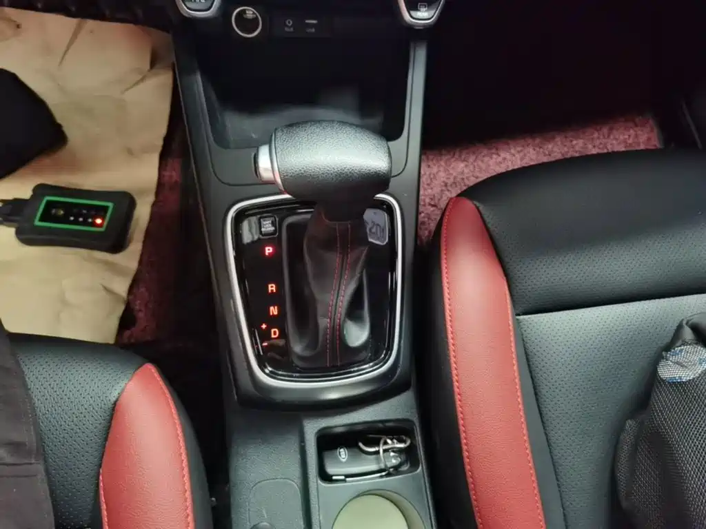 Kia KX CROSS 2019 2019 1.6L Automatic Smart Sunroof Edition China VI