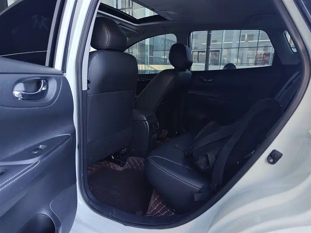 Nissan Tiida 2023 2024 1.6L CVT Smart Drive Edition